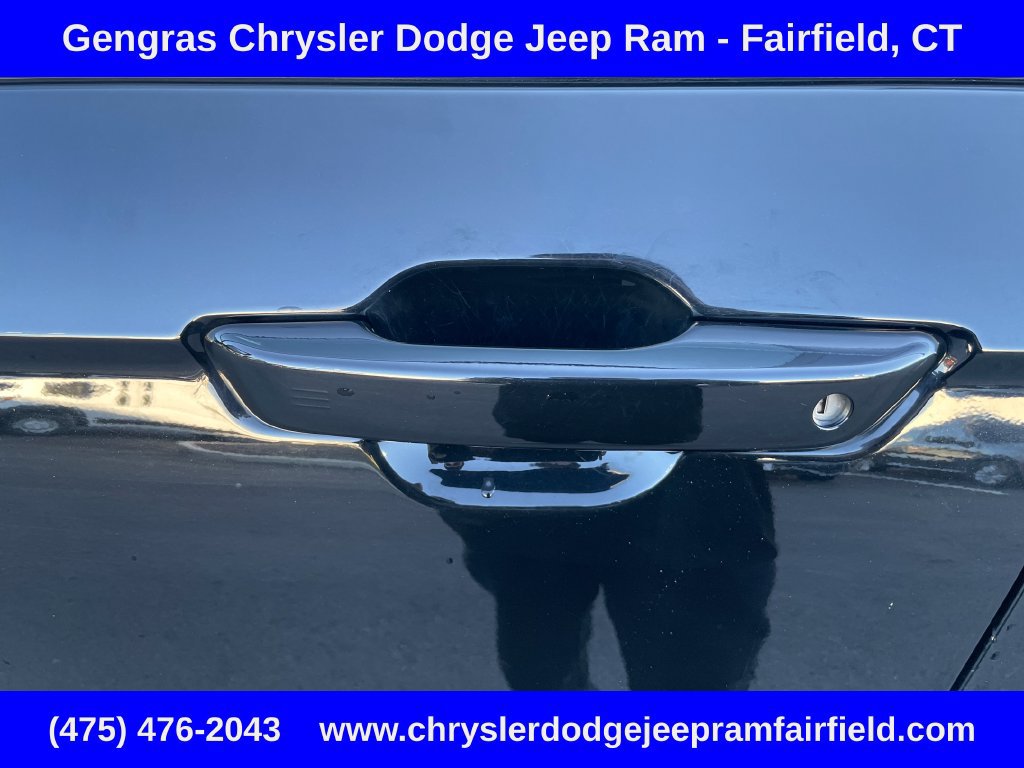 Used 2023 Jeep Grand Cherokee L Limited AWD/4WD image 52