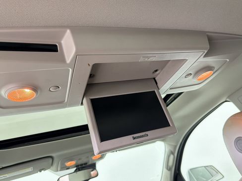 Used 2017 Chevrolet Traverse Premier image 29