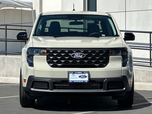 New 2025 Ford Maverick XLT w/ XLT Luxury Package image 8