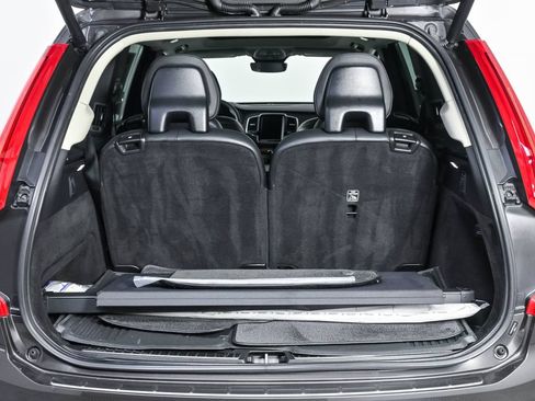 Certified 2023 Volvo XC90 B6 Plus w/ Protection Package Premier AWD/4WD image 32