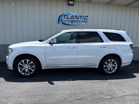 Used 2017 Dodge Durango Citadel w/ Technology Group AWD/4WD image 2