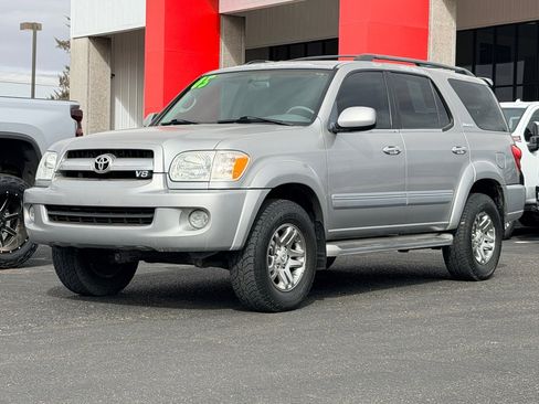 Used 2005 Toyota Sequoia Limited image 27
