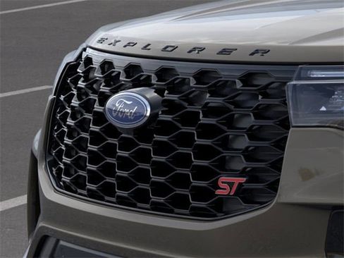 New 2026 Ford Explorer ST w/ Sun And Sound Package image 40