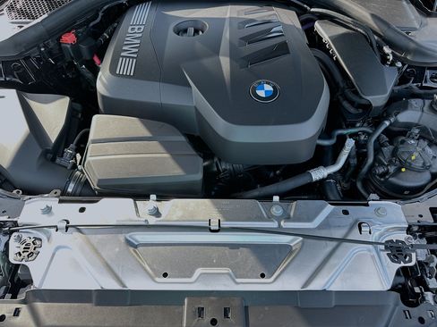 New 2026 BMW 330i Sedan w/ Premium Package RWD image 25
