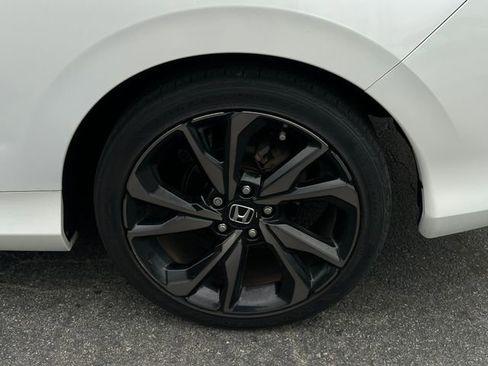 Used 2020 Honda Civic Sport image 11