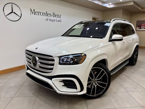 New 2026 Mercedes-Benz GLS 580 4MATIC image 1