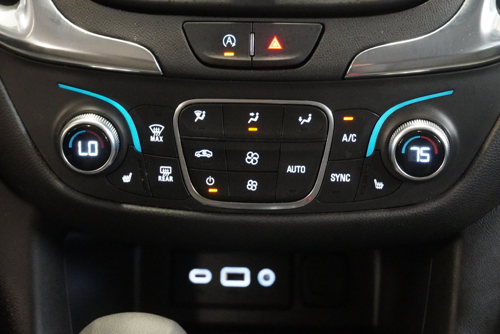 Used 2023 Chevrolet Equinox LT AWD/4WD image 22