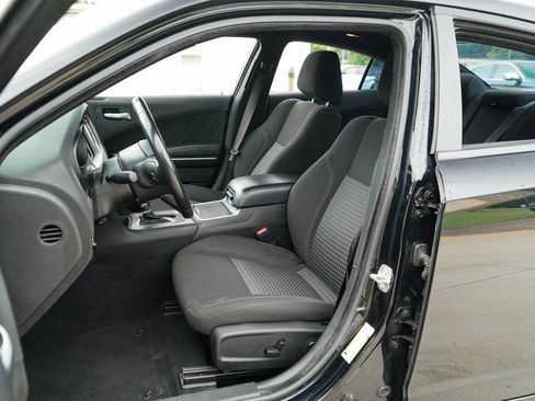 Used 2023 Dodge Charger SXT RWD image 7