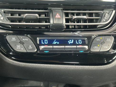 Certified 2020 Toyota C-HR XLE image 23