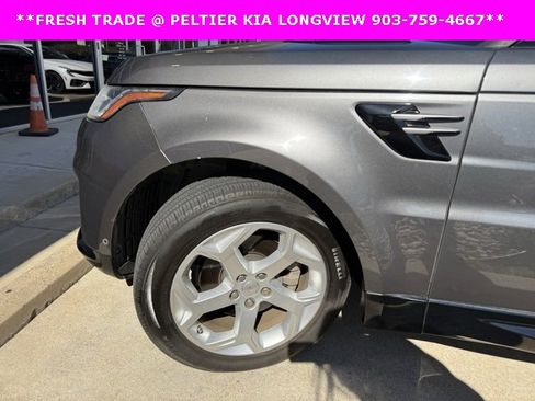 Used 2018 Land Rover Range Rover Sport HSE image 9