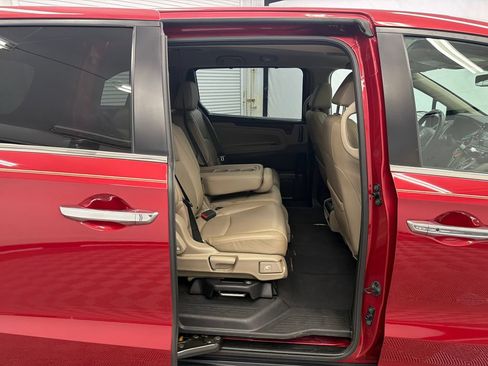 Used 2021 Honda Odyssey EX-L image 17