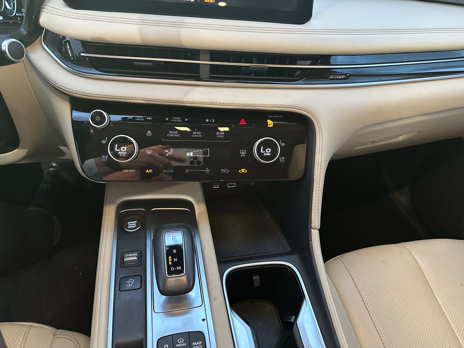 Used 2024 INFINITI QX60 Luxe FWD image 19