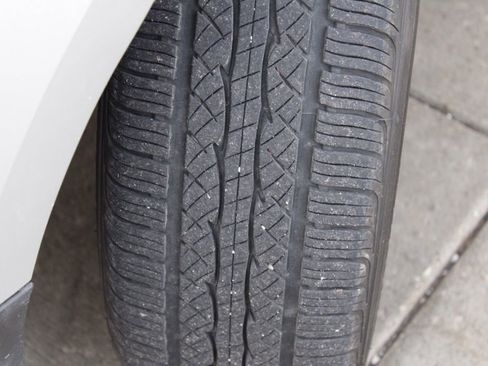 Used 2018 Ford EcoSport SE w/ SE Convenience Package image 14