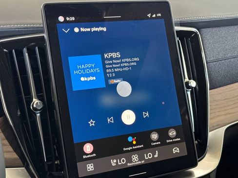 New 2026 Volvo XC90 T8 Plus w/ Protection Package Premier image 18