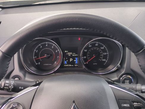 Used 2025 Mitsubishi Outlander Sport SE AWD/4WD image 13
