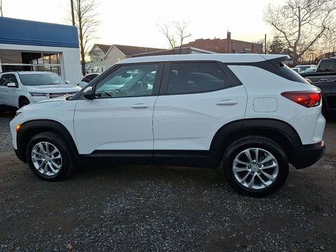 Used 2024 Chevrolet TrailBlazer LS w/ LS Convenience Package image 5