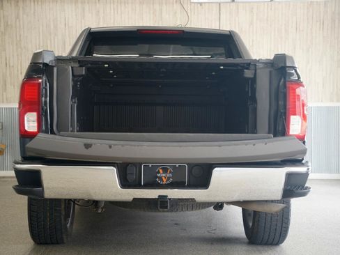 Used 2017 Chevrolet Silverado 1500 LT w/ High Desert Package AWD/4WD image 35