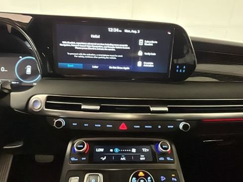 Certified 2025 Hyundai Palisade Calligraphy AWD/4WD image 22