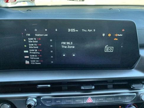 Used 2025 Kia Telluride S image 16