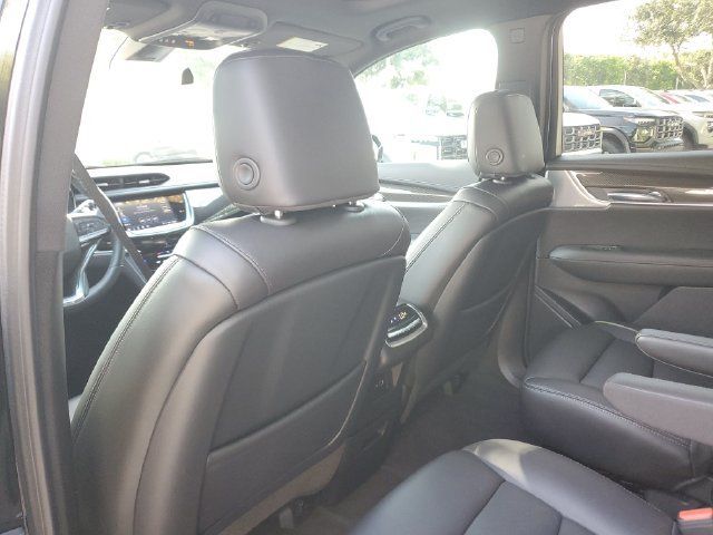 Used 2023 Cadillac XT6 Sport w/ LPO, Floor Liner Package AWD/4WD image 14