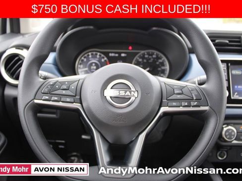 New 2025 Nissan Versa SV w/ Trunk Package image 15