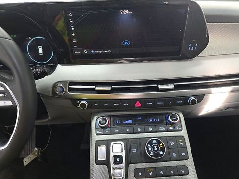 Used 2025 Hyundai Palisade SEL AWD/4WD image 9