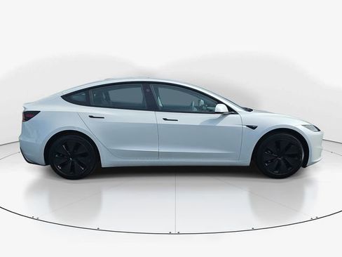 Used 2025 Tesla Model 3 Long Range RWD image 3