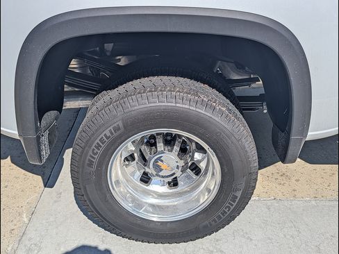 New 2026 Chevrolet Silverado 3500 High Country w/ High Country Premium Package AWD/4WD image 13
