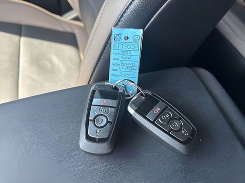 Used 2023 Ford Bronco Wildtrak AWD/4WD image 36