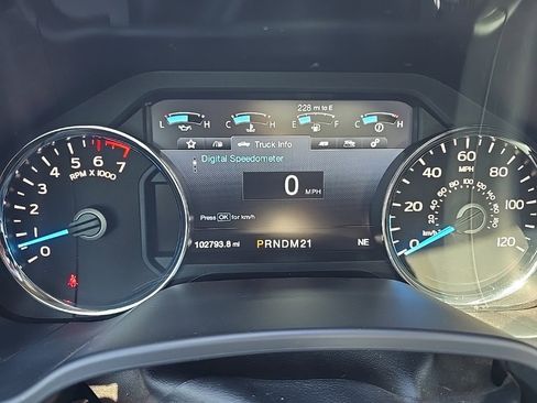 Used 2017 Ford F150 Lariat w/ Equipment Group 502A Luxury image 9