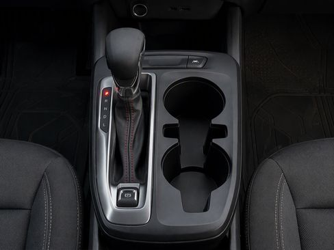 Used 2024 Chevrolet Trax RS FWD image 12