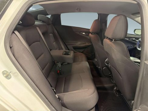 Used 2020 Chevrolet Malibu LT FWD image 31
