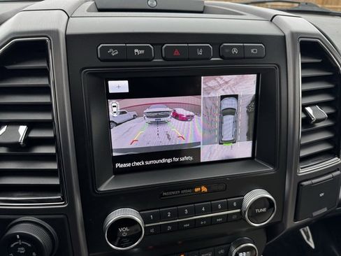 Used 2020 Ford Expedition Platinum image 4