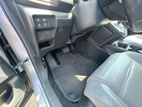 Used 2019 Honda CR-V EX-L image 16