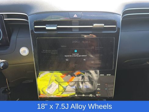 Used 2023 Hyundai Santa Cruz SEL Premium image 10