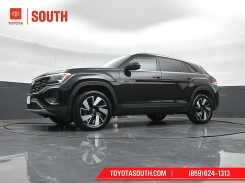 Used 2026 Volkswagen Atlas Cross Sport SE AWD/4WD image 44