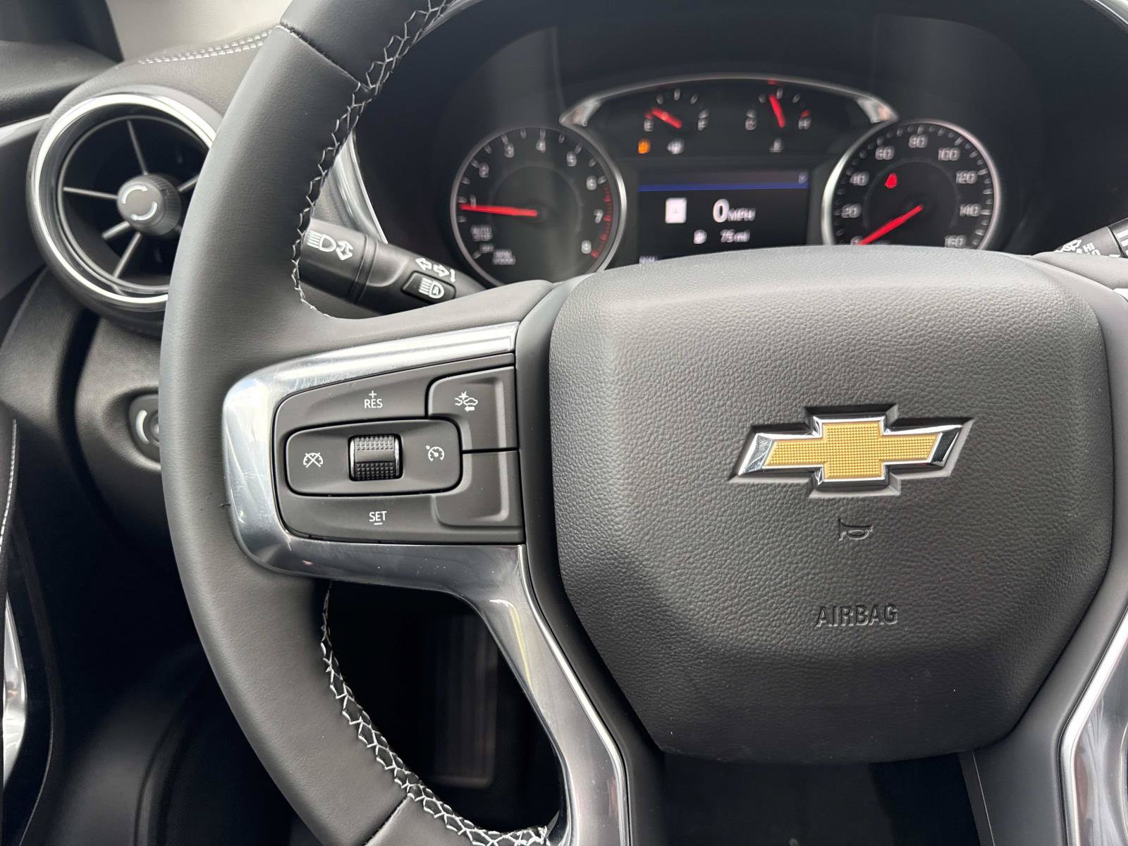 New 2026 Chevrolet Blazer LT w/ Sound & Technology Package FWD image 15
