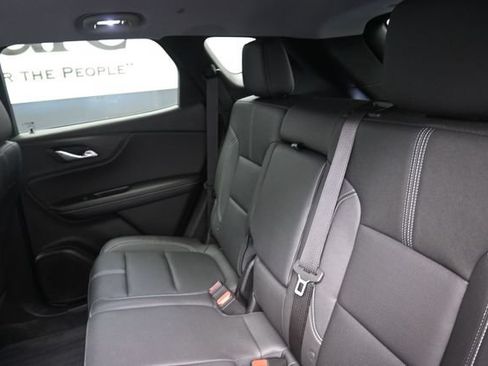 Used 2024 Chevrolet Blazer LT w/ LPO, Black Grille Bar Package FWD image 20