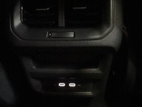 New 2026 Volkswagen Taos SE AWD/4WD image 28