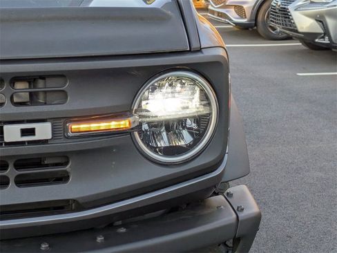 Used 2022 Ford Bronco Wildtrak image 9