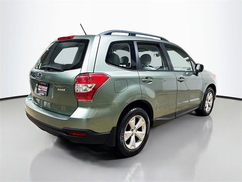 Used 2015 Subaru Forester 2.5i w/ Alloy Wheel Package image 7