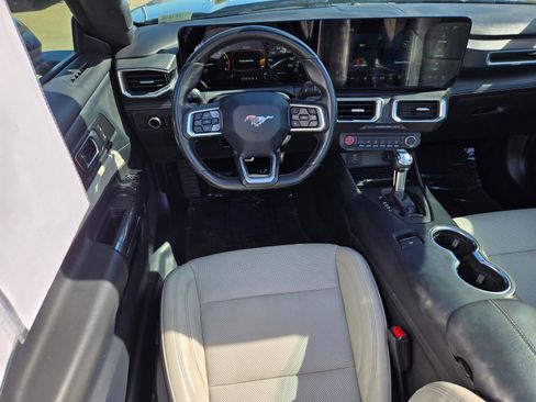 Used 2024 Ford Mustang Premium image 11