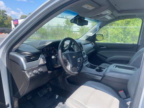 Used 2015 Chevrolet Suburban LT AWD/4WD image 11