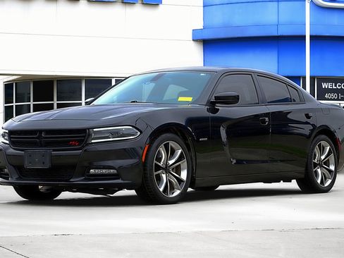 Used 2015 Dodge Charger R/T image 1