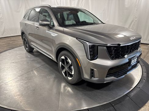 New 2026 Kia Sorento EX AWD/4WD image 10
