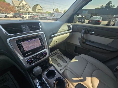 Used 2017 GMC Acadia Limited SLT AWD/4WD image 12