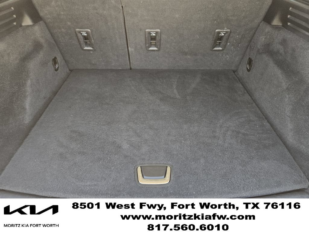 Used 2023 Cadillac XT4 Premium Luxury FWD image 31