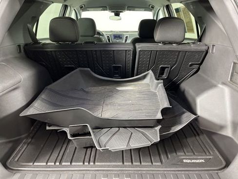 Used 2023 Chevrolet Equinox LT image 49