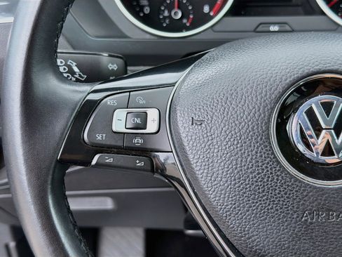 Used 2019 Volkswagen Tiguan SE w/ Panoramic Sunroof Package AWD/4WD image 35