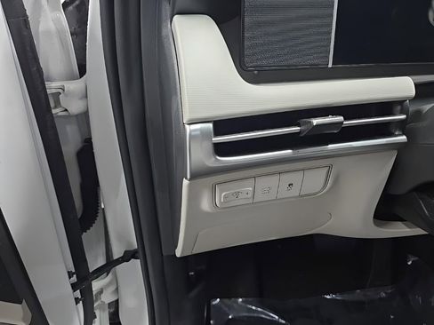 Used 2025 Hyundai Tucson SEL image 11